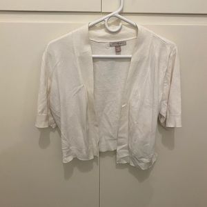 Roz & Ali white shrug sweater